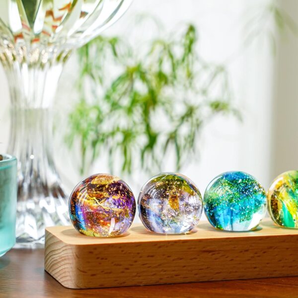 7 Chakra Natural Healing Spheres with LED Wooden Stand 40mm Crystal Quartz Stones for Meditation Positive Energy Night Light Decoration Balls Set for Home