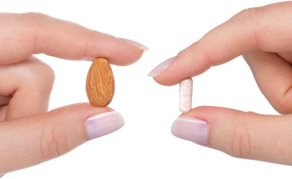 Seeking Health Histamine Digest - Digestive Enzyme Support for Histamine Intolerance - DAO Supplement Aids Digestion for Stomach Relief - 30 Capsules