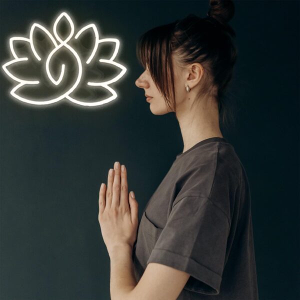 Lotus Flower Neon Sign for Zen Wall Art, Meditation Accessories for Yoga Room, Dimmable Spiritual Neon Lights Decor, Light Up Wall Art for Home or Yoga Studio,12 * 15.3 inch,white