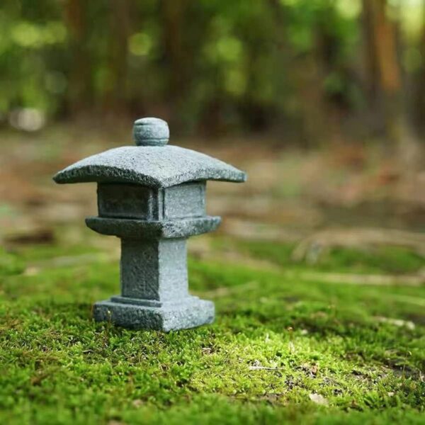 Buddha Statue and 2 Japanese Lantern Pagoda Statues Zen Garden Accessories Buddha Statues for Home Decor Mini Meditation Decor, Buddha Decor, Zen Decor