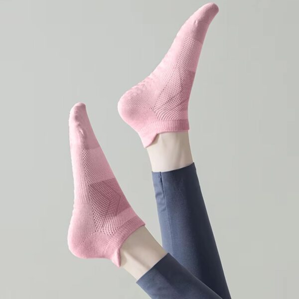 7 Pairs Pilates Socks with Grips for Women- Grip Socks Yoga Socks for Yoga,Pilates, Ballet & Barre,Non Slip,Ideal gifts
