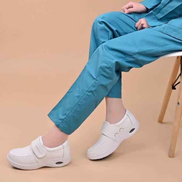 61mRrsxivWL._AC_SL1500_.jpg Women's Healthcare Nursing Shoes Lightweight Comfortable Nurse Shoe Footwear Restaurant Loafer Waterproof Work Shoes