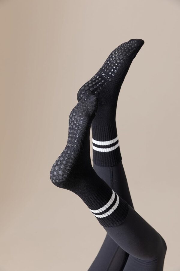 Irisbear Womens Pilates Socks with Grips Non Slip Yoga Socks Barre Gym Athletic Grippy Socks for Women