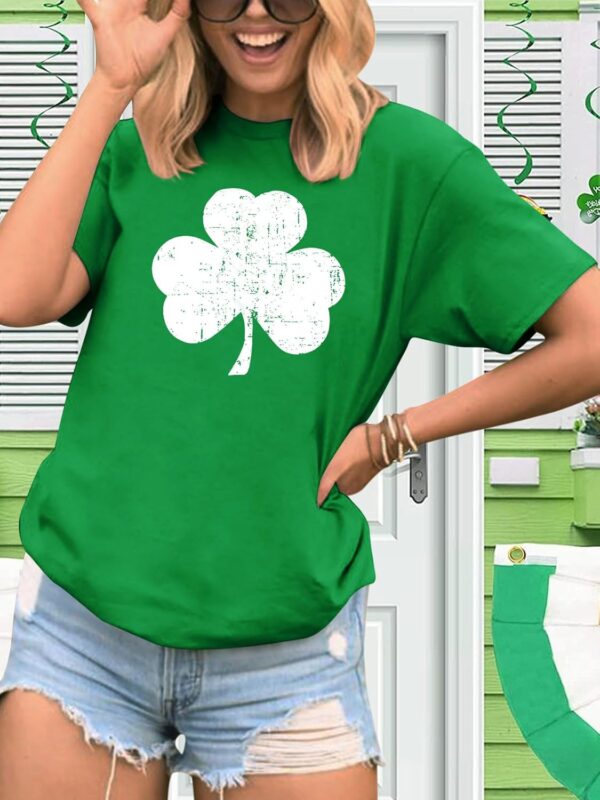 St Patricks Day Shirt Women: Oversized Shamrock Luckly Clover Tshirt Vintage Irish Green St.Patty's Day Tee Tops