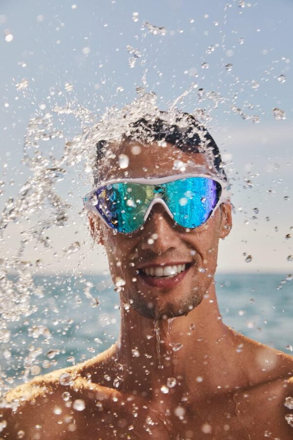 ARENA Unisex Adult The One Swim Mask Fitness Swimming Goggles Men and Women Large Fit Polycarbonate Mirror/Non-Mirror Lens