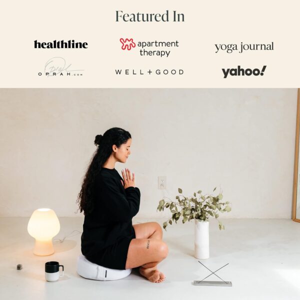 Mindful & Modern Large Meditation Cushion for Zafu Yoga - Meditation Pillow for Sitting on the Floor - Buckwheat Hull Filled Yoga Cushion with Removable, Washable 100% Cotton Cover and Carry Handle