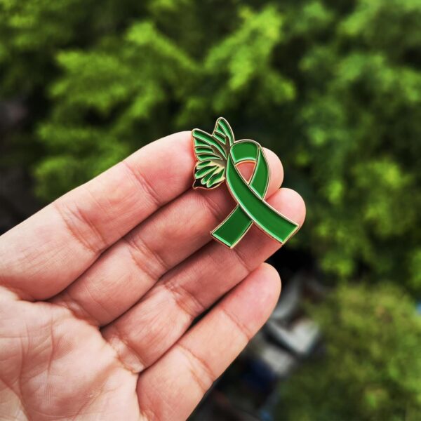 For Ribbon Pin Awareness Items There is Hope Enamel Lapel Pin Love Brooch Badge for Backpacks Hats Bags Clothes Decoration
