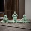 OwMell Ceramic Zen Frog Decor, Ceramic Yoga Pose Meditation Frog Staute for Home Zen Decoration - Prayer