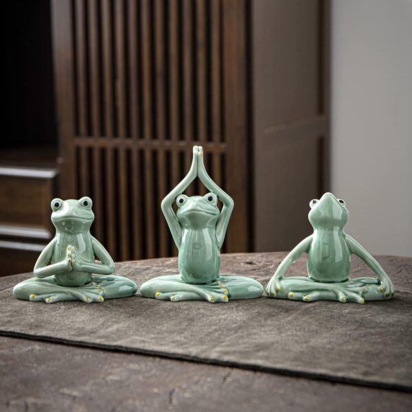 OwMell Ceramic Zen Frog Decor, Ceramic Yoga Pose Meditation Frog Staute for Home Zen Decoration - Prayer