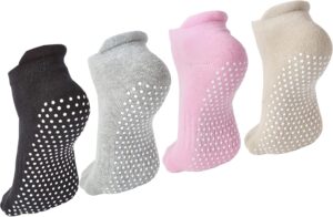 4 Pairs Non Slip Yoga Socks, Women Grips Socks for Pilates Barre Home Workout Hospital Anti Skid Socks for Men