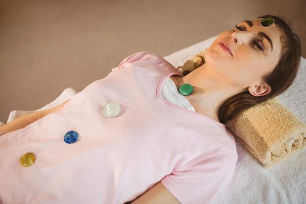 Chakra Stones 8 PCS Kit, Oval Shape, Tumbled & Polished, for Use in Grounding Balancing Soothing Meditation Reiki or as Worry Stones, Hot Spa Rock & Massage (8-pcs Chakra Stones)