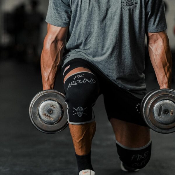 Knee Sleeves for Weightlifting & Powerlifting (7mm Pair) For Men & Women - Knee Wraps for Weight Lifting, Squats, Fitness, Gym Workout, Crossfit - IPF Approved Knee Compression Sleeve Support