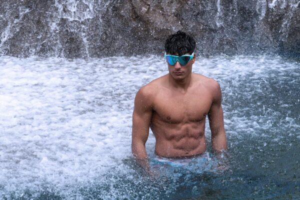 ARENA Unisex Adult The One Swim Mask Fitness Swimming Goggles Men and Women Large Fit Polycarbonate Mirror/Non-Mirror Lens