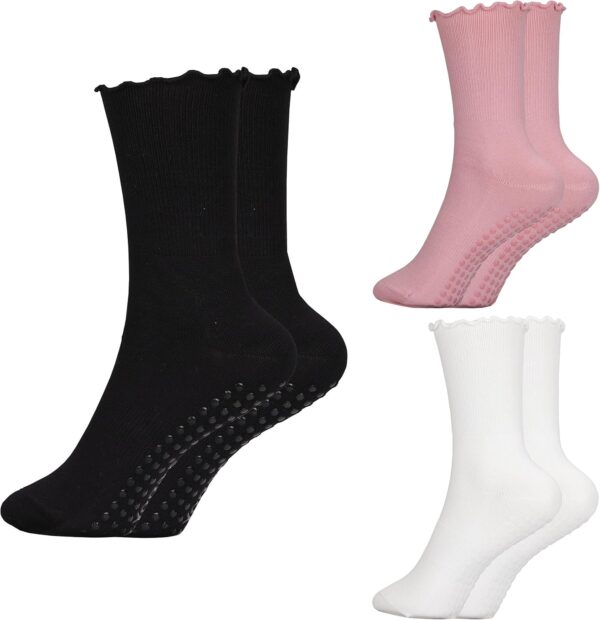 Pilates Socks with Grips for Women,3 Pairs Cotton Non Slip Yoga Crew Socks for Barre, Ballet, Dance, Workouts