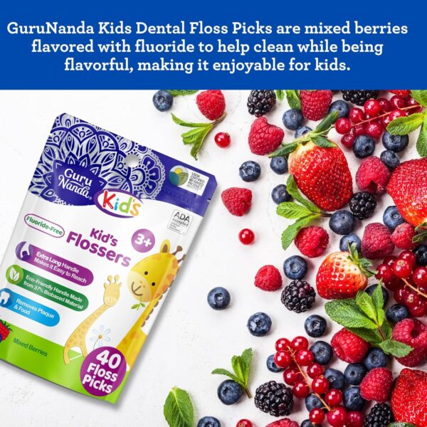 GuruNanda Dental Floss Picks for Kids, Extra-Long Giraffe-Shaped Picks, Fluoride-Free, Anti-Slip & Shred-Resistant Design & Eco-Friendly Handle & Berry Flavor, Ideal for Ages 3+, 40 Count (Pack of 1)