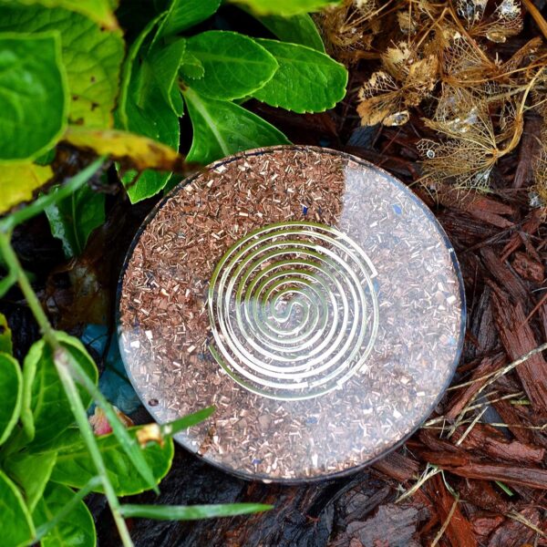 Orgonite Crystal Water Charging Plate –Chakra Balancing Coaster and Positive Energy Generator Flower of Life and with 7 Healing Crystals for Spiritual Balance, Meditation, Reiki Gifts(4 Inch Diameter)