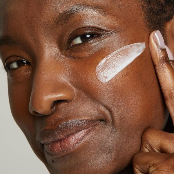 No7 Restore & Renew Multi Action Face & Neck Night Cream - Collagen Peptide Anti-Aging Face Cream - Hydrating Hyaluronic Acid Night Cream - Shea Butter + Vitamin E Skin Firming Night Cream (50ml)