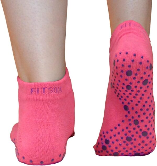 Grip Socks - Yoga, Martial Arts, Dance Anti-Slip/Non-Slip, 1 Pair, US Size 8-10.