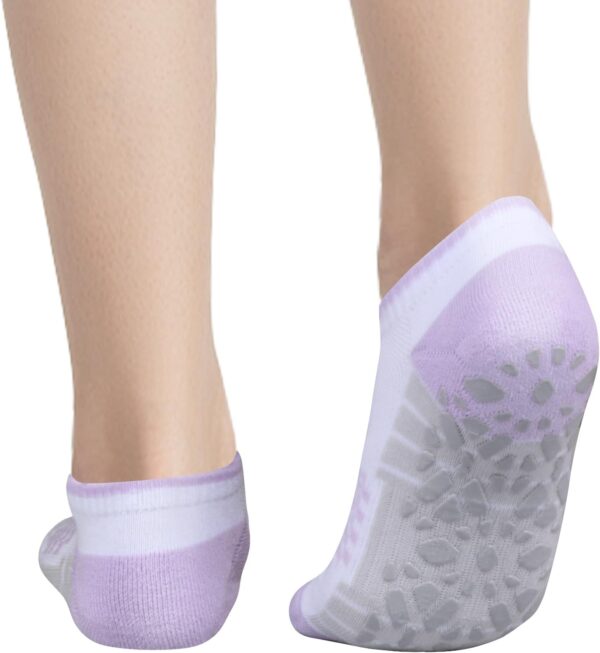 YUEDGE Yoga Pilates Socks for Women Size 6-11, Non Slip Breathable Cushioned White Cotton Ankle Grip Socks