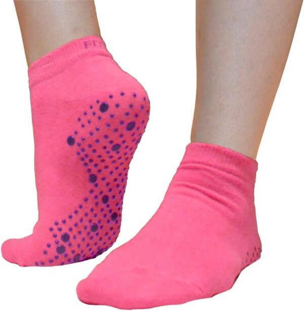 Grip Socks - Yoga, Martial Arts, Dance Anti-Slip/Non-Slip, 1 Pair, US Size 8-10.